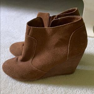 Urban Outfitters Size 8 Cooperative Booties